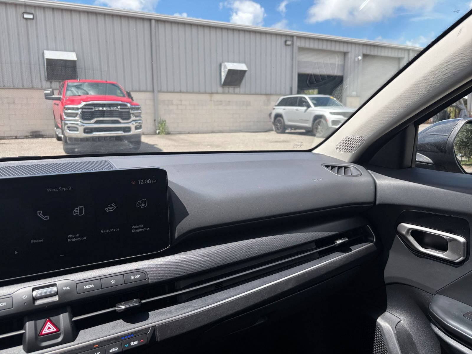 Used 2026 Kia K4 FWD image 33