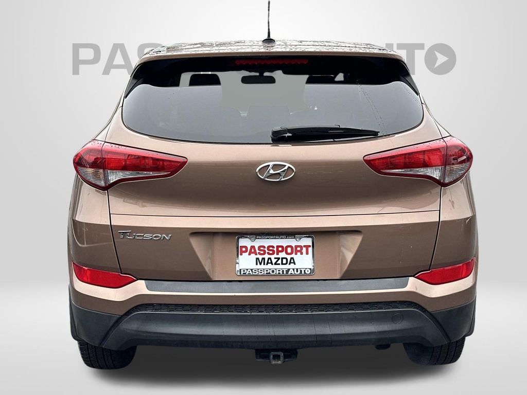 Used 2016 Hyundai Tucson SE image 3