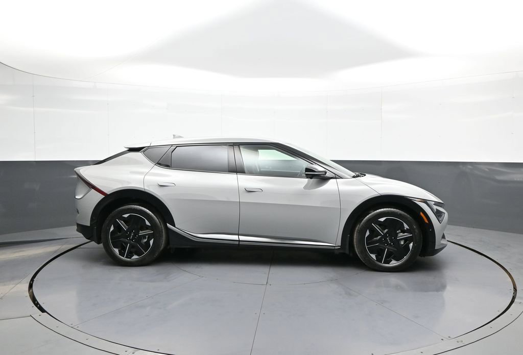 New 2025 Kia EV6 Wind image 5