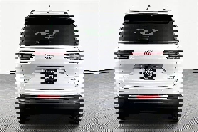 New 2026 Jeep Grand Cherokee L Limited w/ Luxury Tech Group II image 5