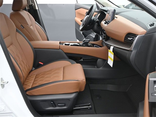 New 2026 Nissan Rogue Platinum image 15