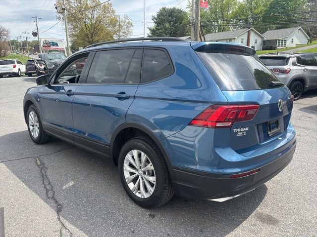 Used 2018 Volkswagen Tiguan S w/ 3rd Row Seat Package AWD/4WD image 4