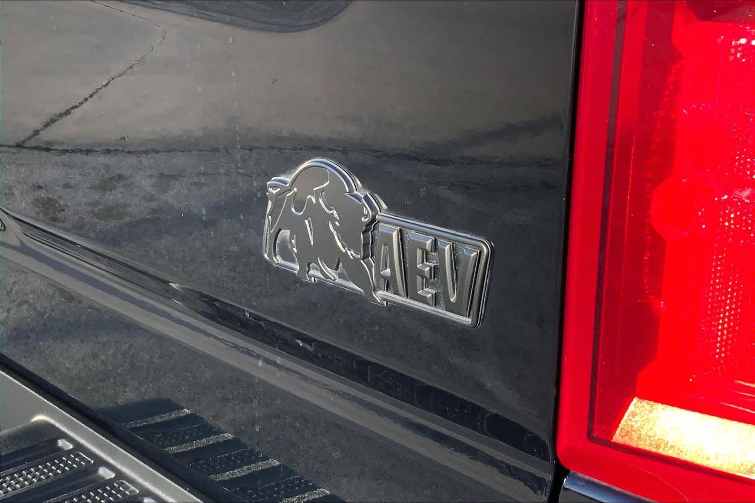 Used 2024 Chevrolet Silverado 2500 ZR2 w/ ZR2 Bison Edition AWD/4WD image 10