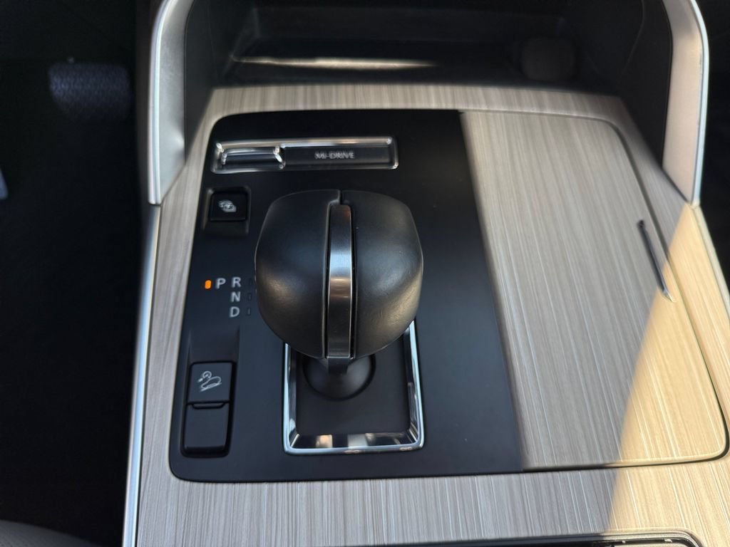 Used 2024 MAZDA CX-90 Plug-In Hybrid w/ Preferred AWD/4WD image 19