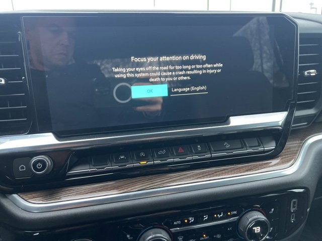 Used 2022 Chevrolet Silverado 1500 LT w/ Z71 Off-Road Package image 15