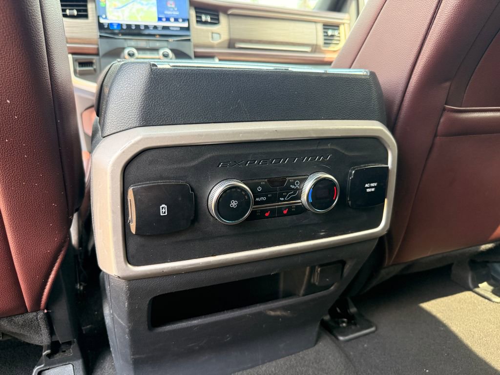 Used 2024 Ford Expedition Limited RWD image 30