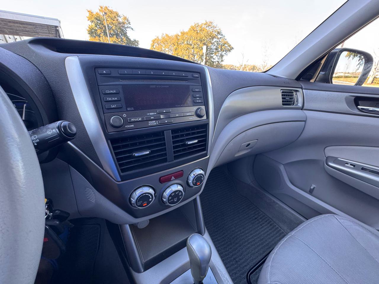 Used 2010 Subaru Forester 2.5X Limited w/ Popular Equipment Group 5B image 12