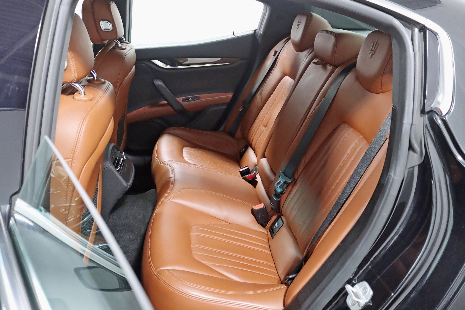 Used 2014 Maserati Ghibli S Q4 AWD/4WD image 27