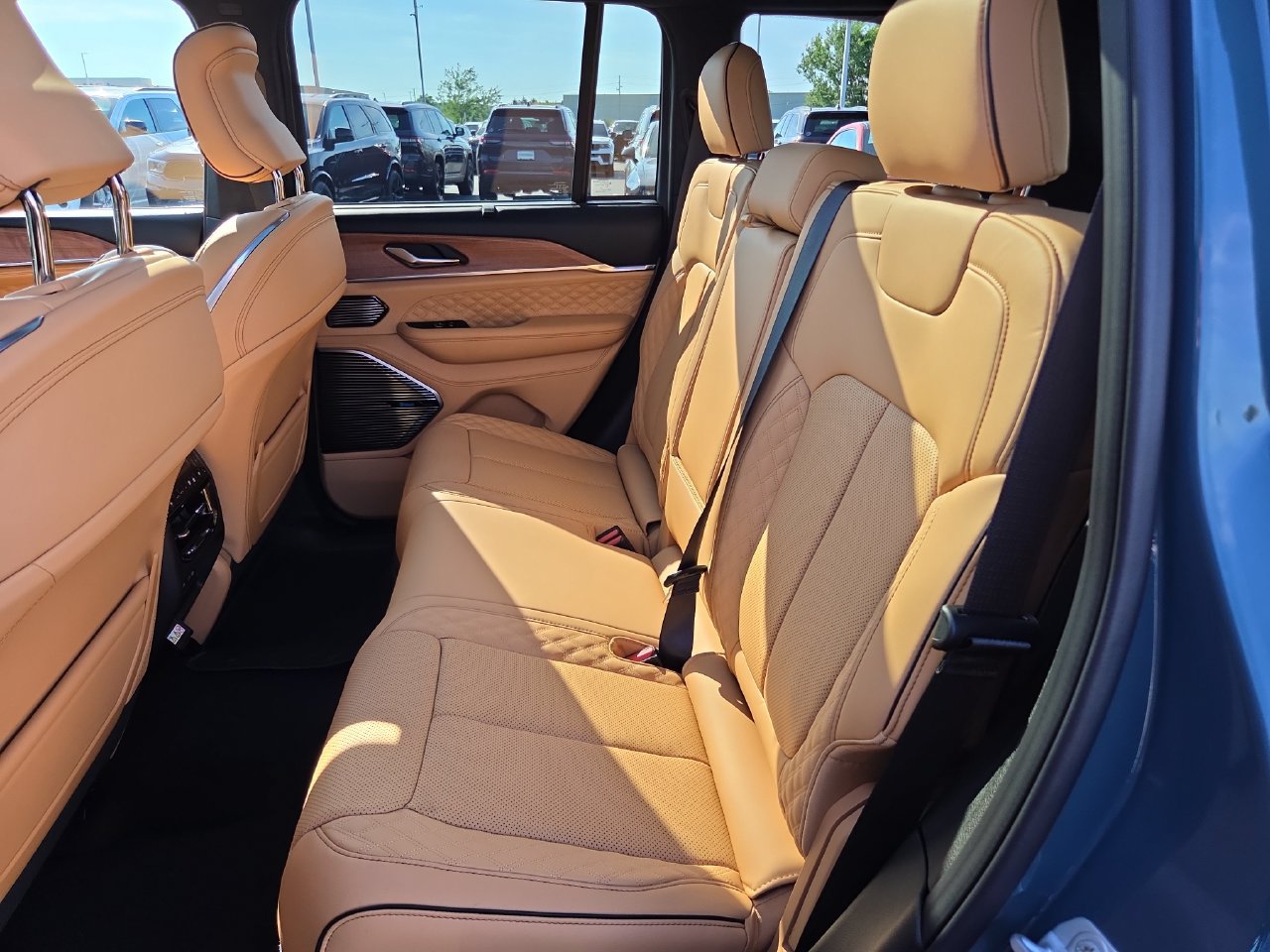 New 2027 Jeep Grand Cherokee Summit AWD/4WD image 20