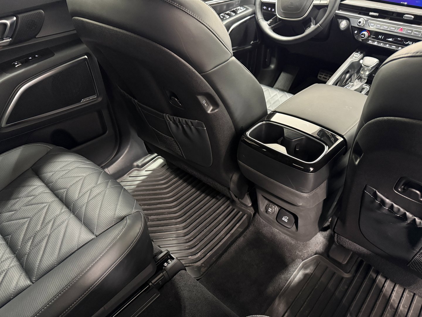 Used 2025 Kia Telluride SX Prestige X-Line image 37