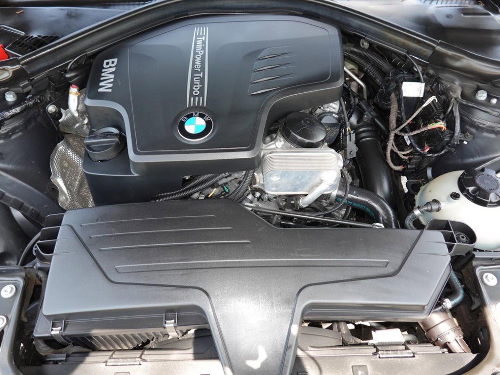 Used 2013 BMW 320i Sedan RWD image 26