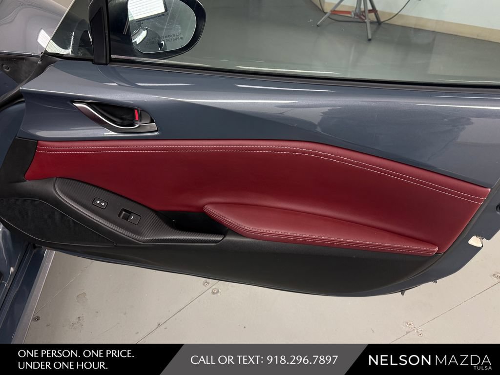 Used 2020 MAZDA MX-5 Miata RF Grand Touring RWD image 39