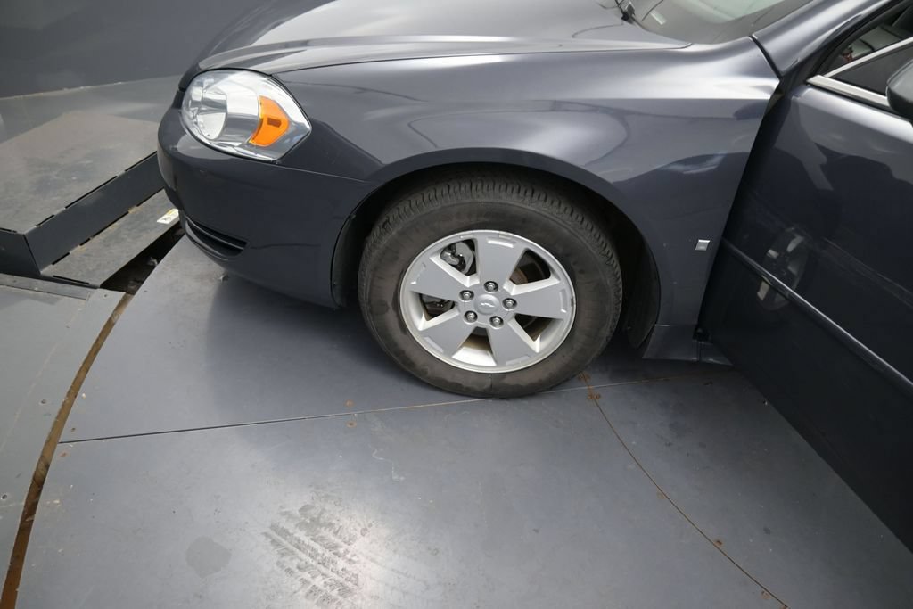 Used 2009 Chevrolet Impala LS FWD image 11