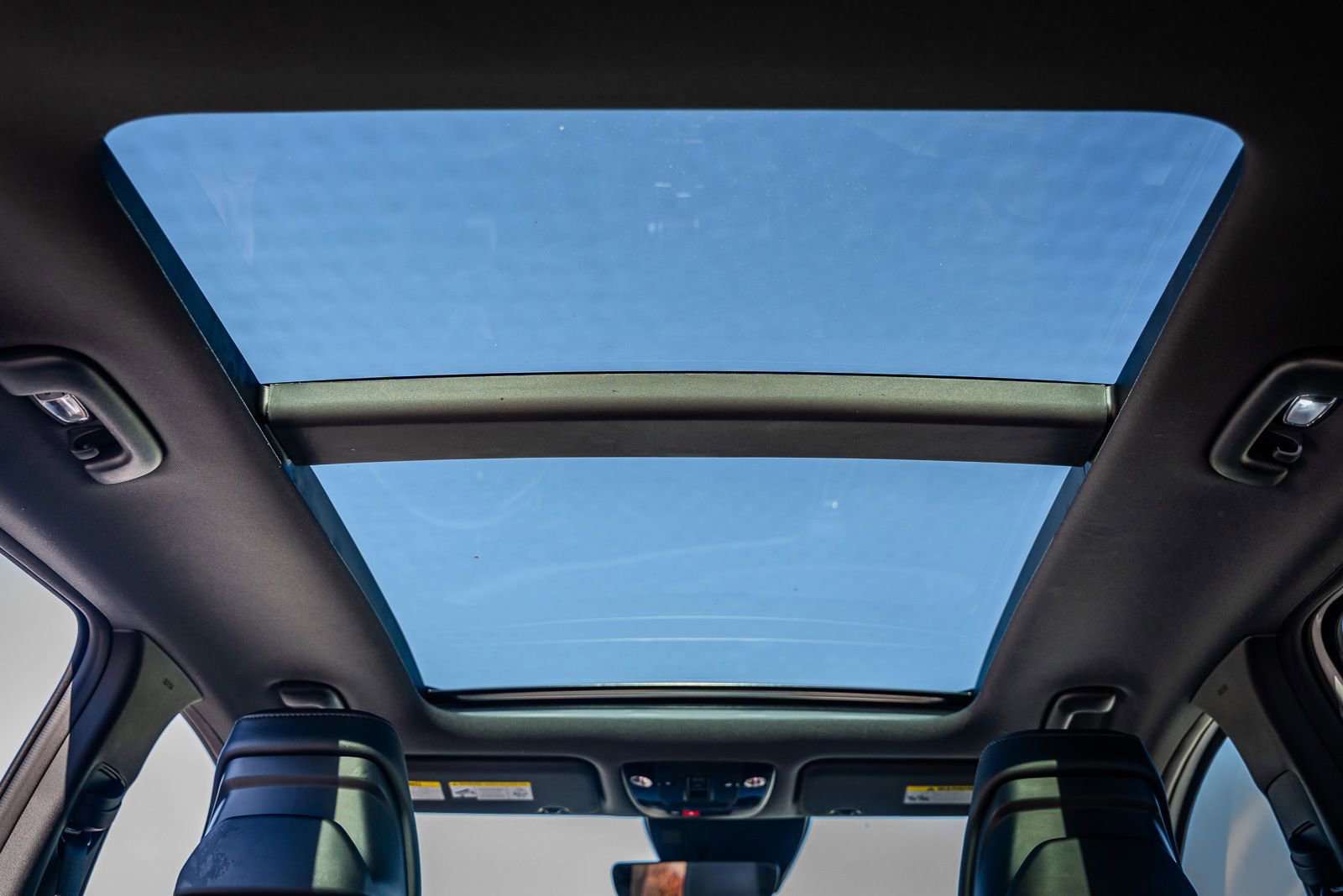 Used 2025 Kia Sportage X-Line w/ Premium Package image 18