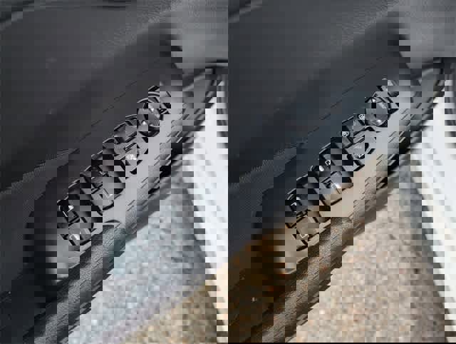 Used 2019 Hyundai Accent SE image 20