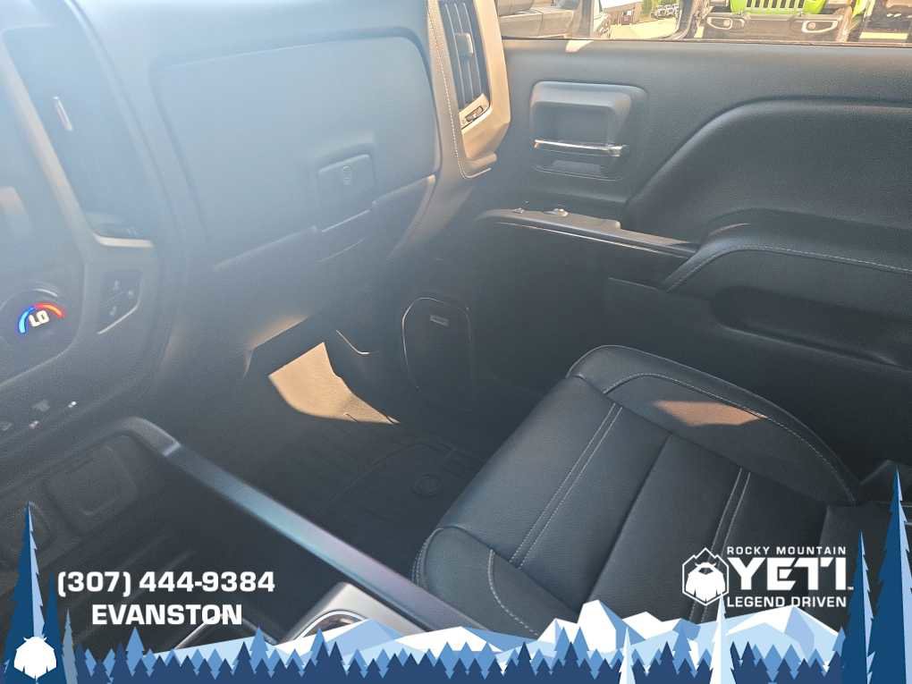 Used 2016 GMC Sierra 3500 Denali w/ Duramax Plus Package AWD/4WD image 28