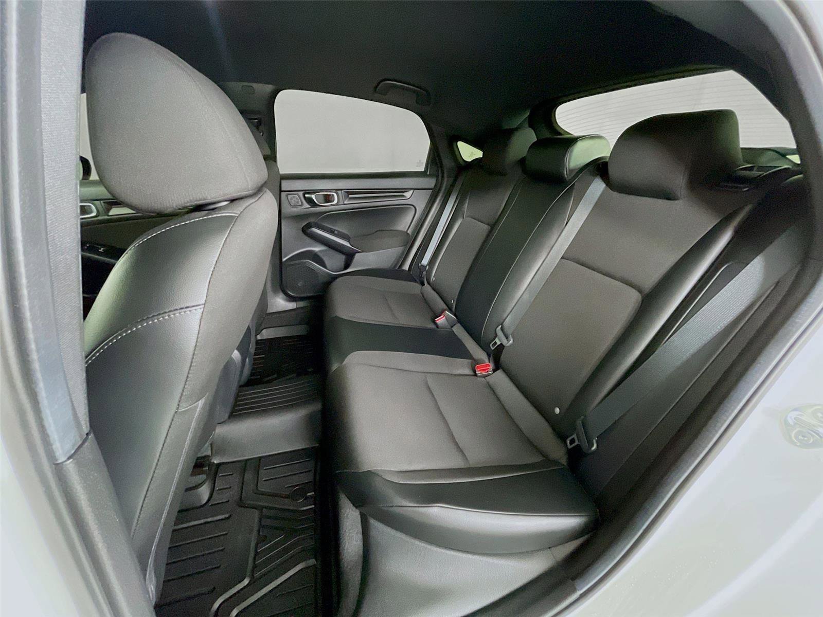 Used 2025 Honda Civic Sport image 26