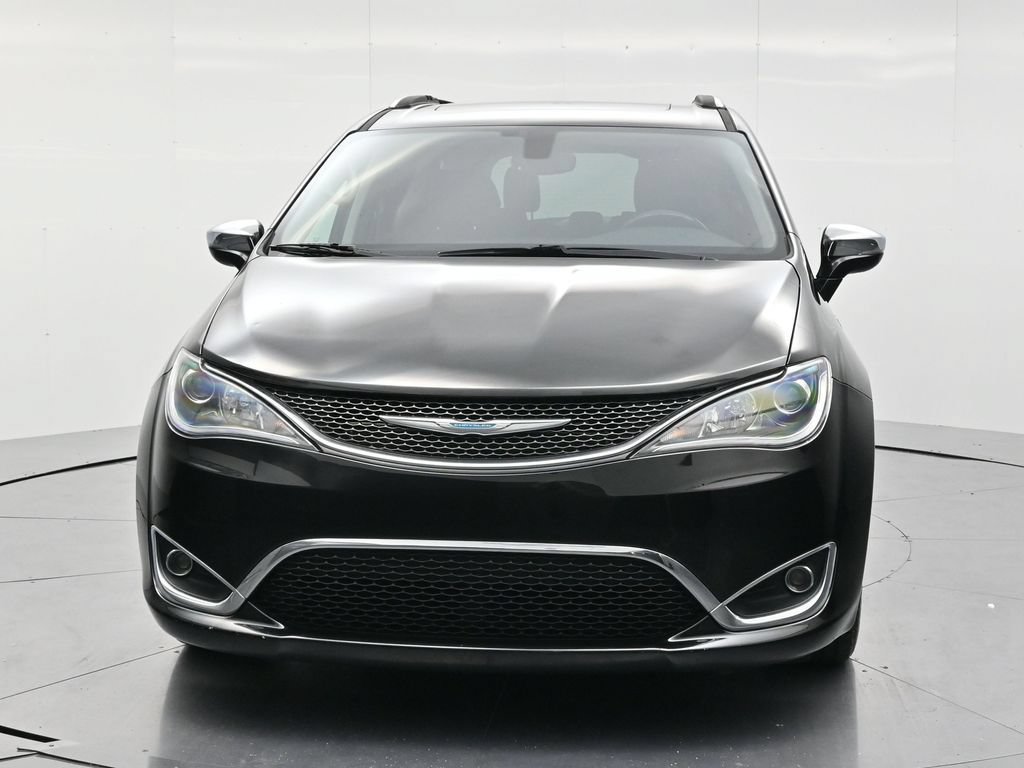 Used 2020 Chrysler Pacifica Limited FWD image 2