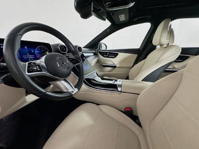 Used 2025 Mercedes-Benz C 300 Sedan image 18