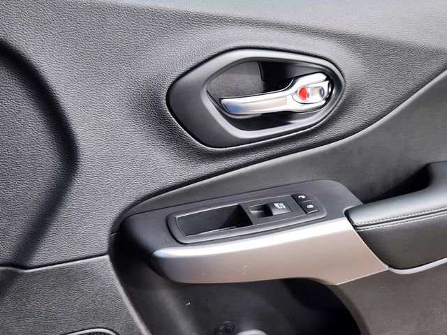 Used 2020 Jeep Cherokee High Altitude image 13