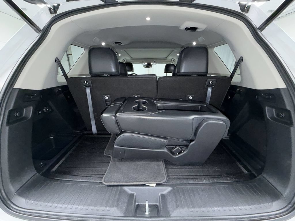 Used 2024 Honda Pilot Touring image 18