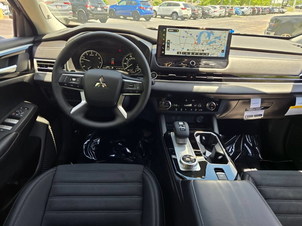 New 2026 Mitsubishi Outlander SE AWD/4WD image 14