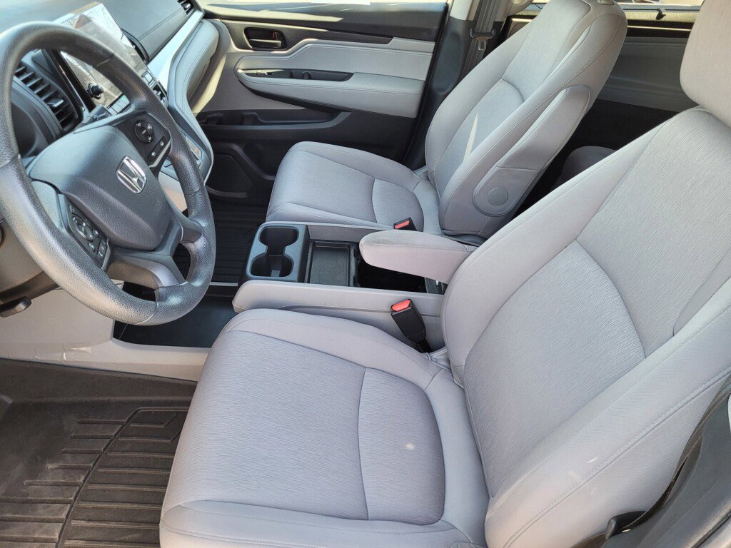 Certified 2024 Honda Odyssey EX image 11