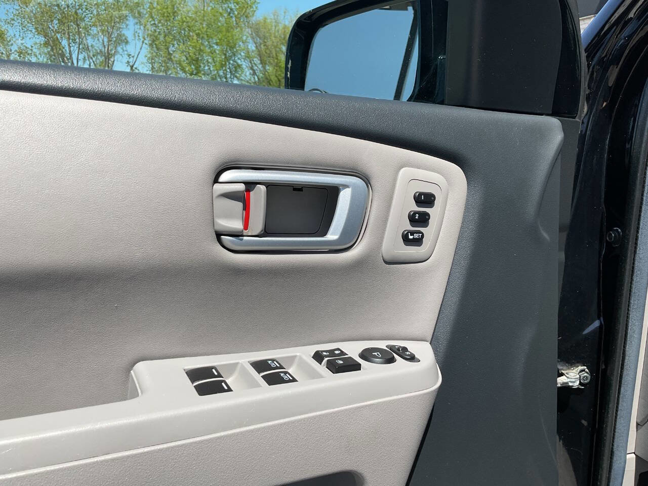 Used 2013 Honda Pilot Touring image 29
