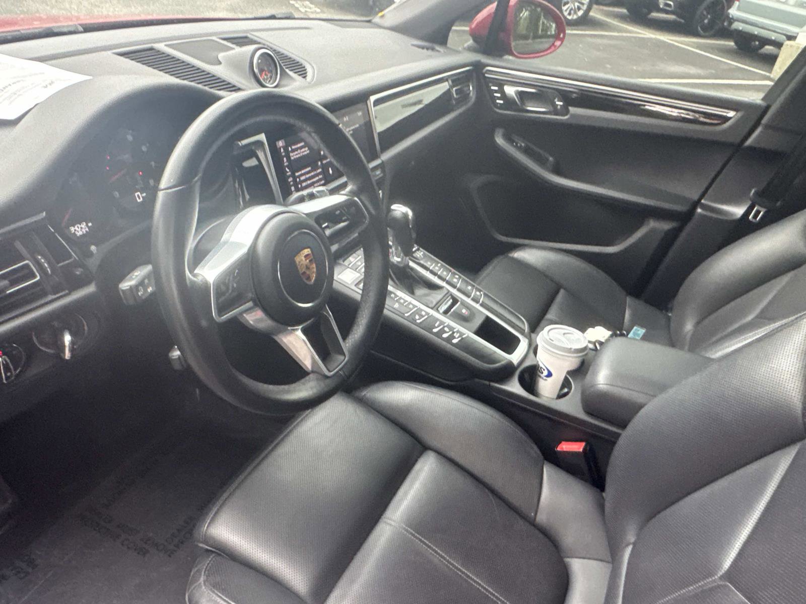 Used 2020 Porsche Macan image 31