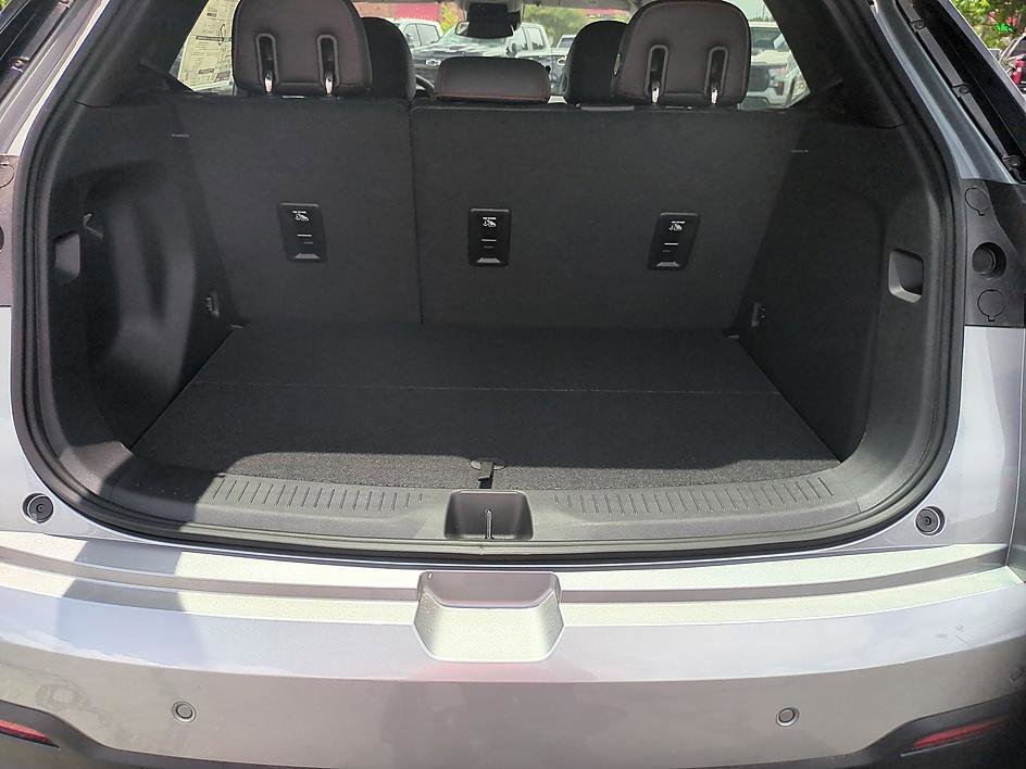 New 2027 Chevrolet Bolt RS FWD image 27