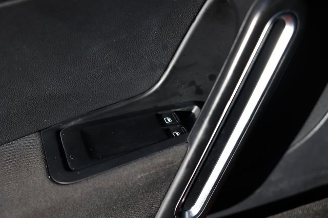 Used 2018 Volkswagen Beetle 2.0T S image 45