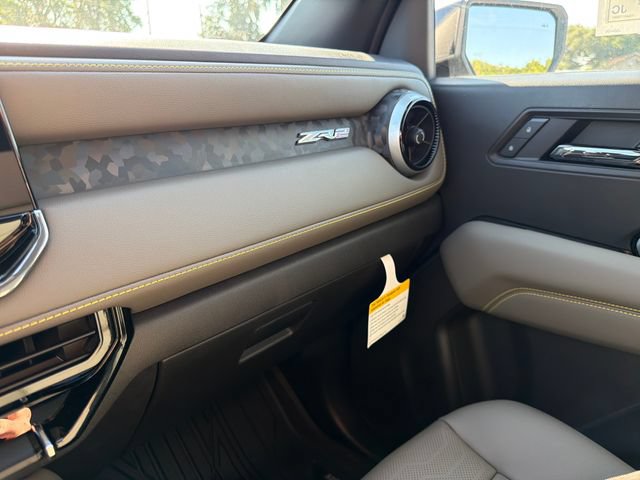New 2026 Chevrolet Colorado ZR2 w/ ZR2 Bison Edition AWD/4WD image 28