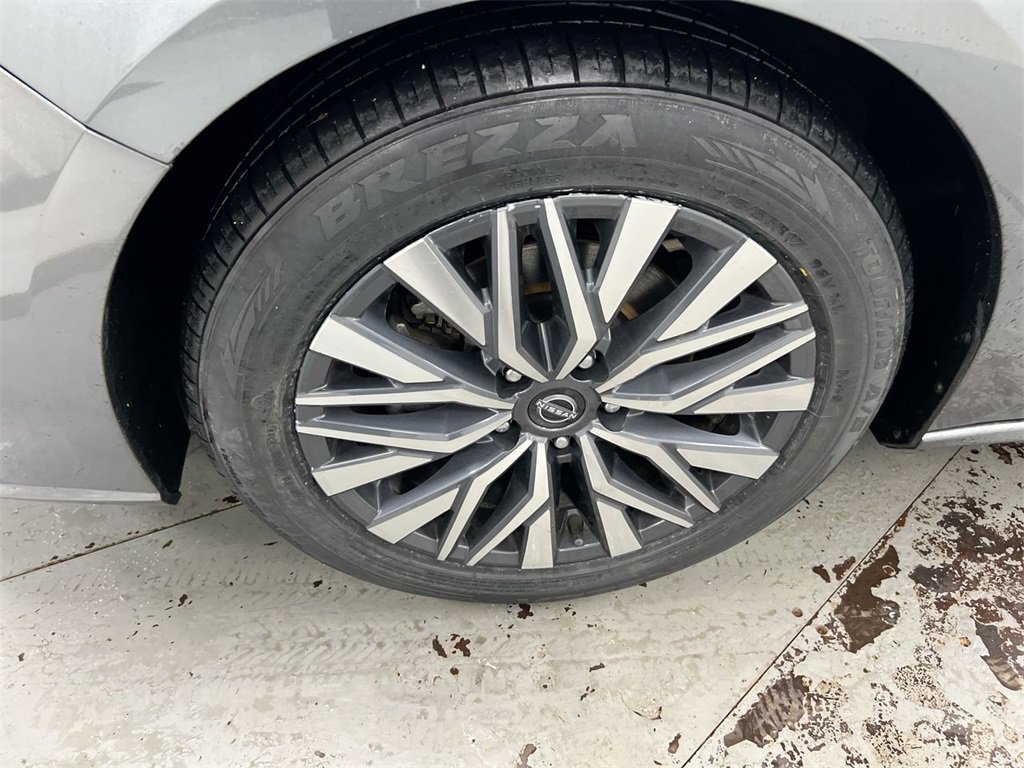 Used 2023 Nissan Altima 2.5 SV image 25