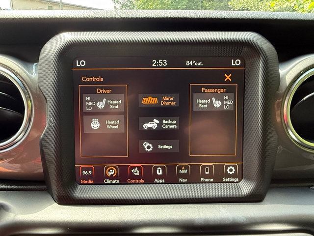 Used 2022 Jeep Wrangler Unlimited Sahara w/ LED Lighting Group AWD/4WD image 22