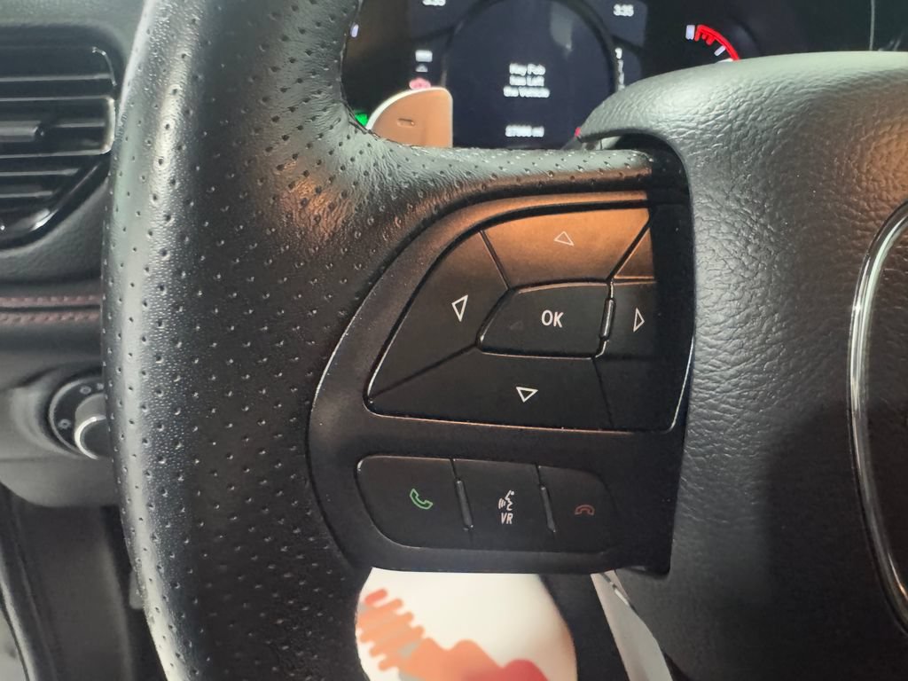 Used 2025 Dodge Durango GT AWD/4WD image 6
