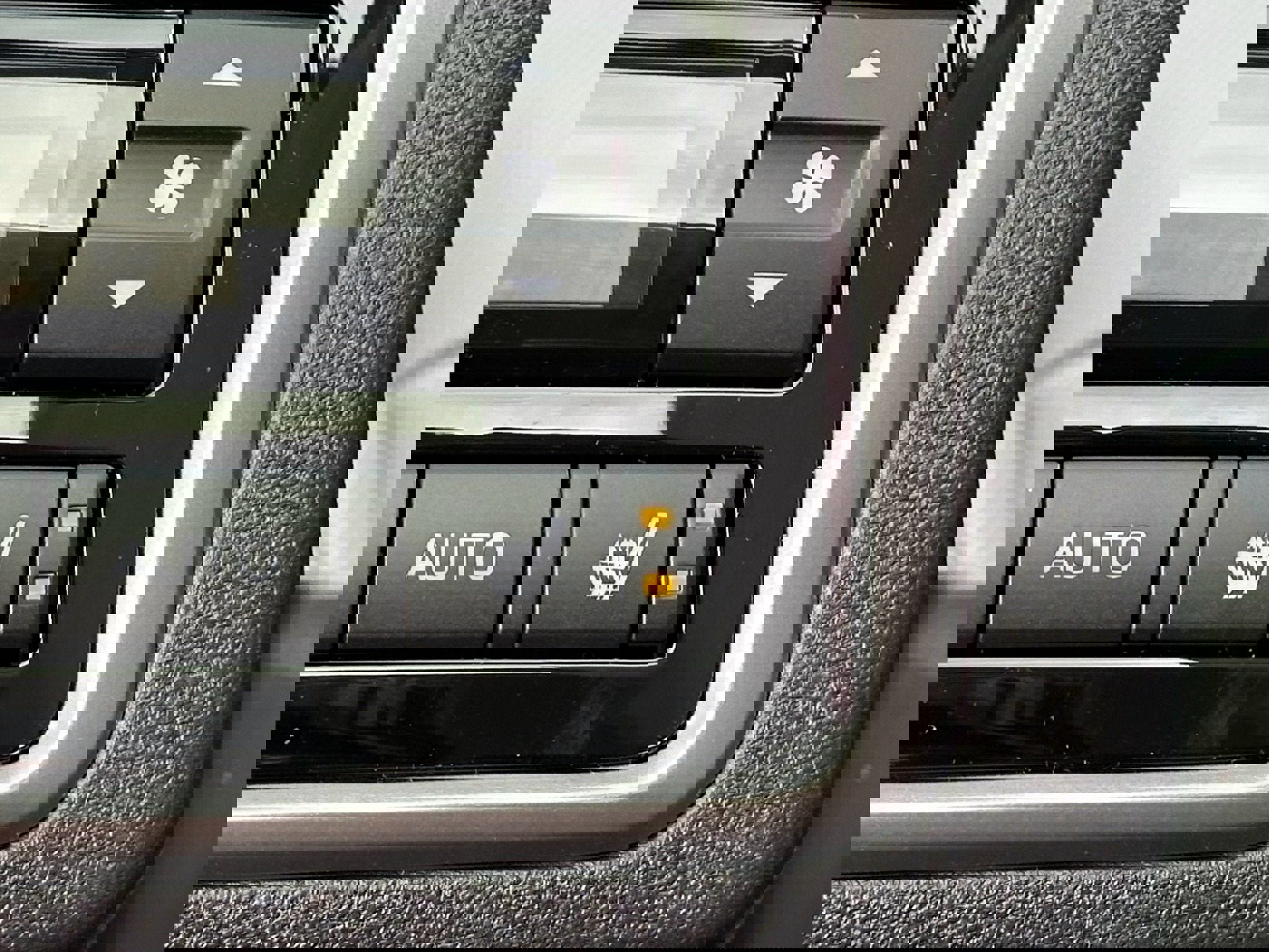 New 2025 Subaru Ascent Bronze Edition image 4