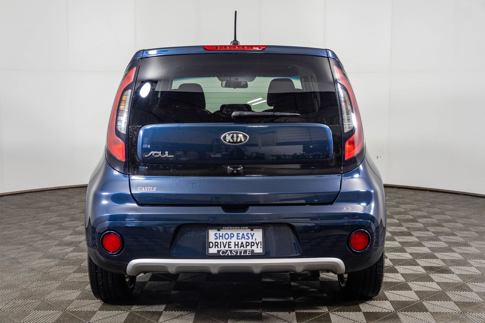 Used 2018 Kia Soul + FWD image 14