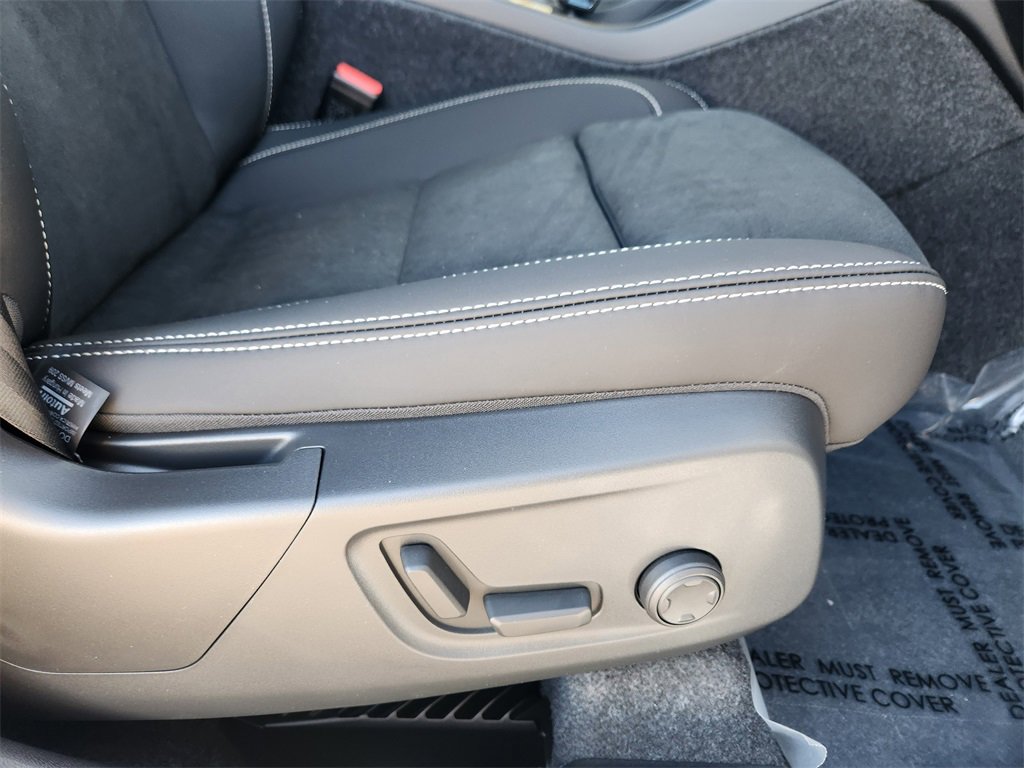 New 2026 Volvo XC40 B5 Ultra w/ Climate Package image 26