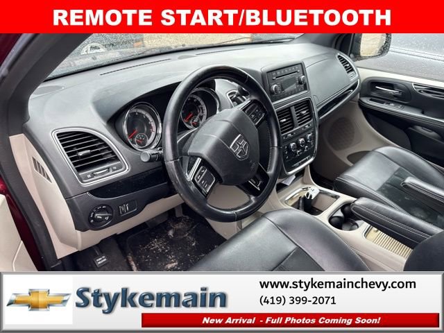 Used 2017 Dodge Grand Caravan SXT image 6