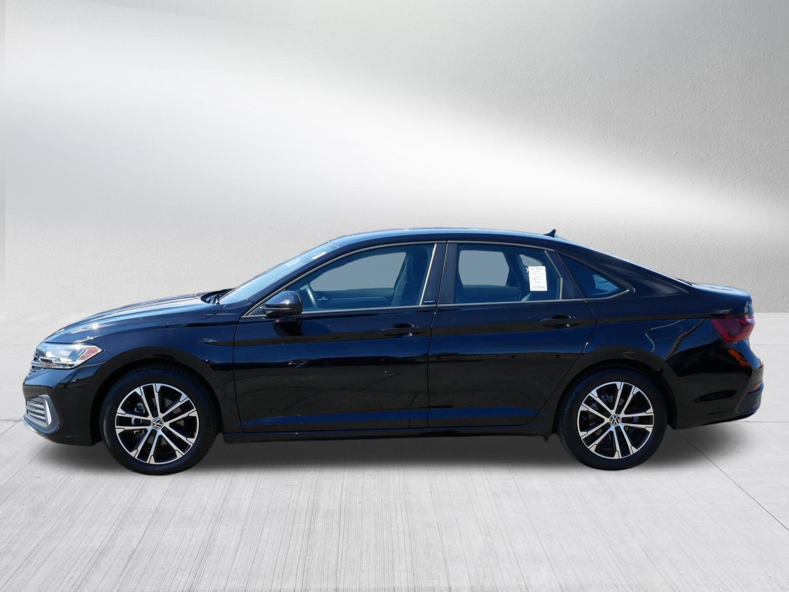 Certified 2024 Volkswagen Jetta Sport FWD image 4