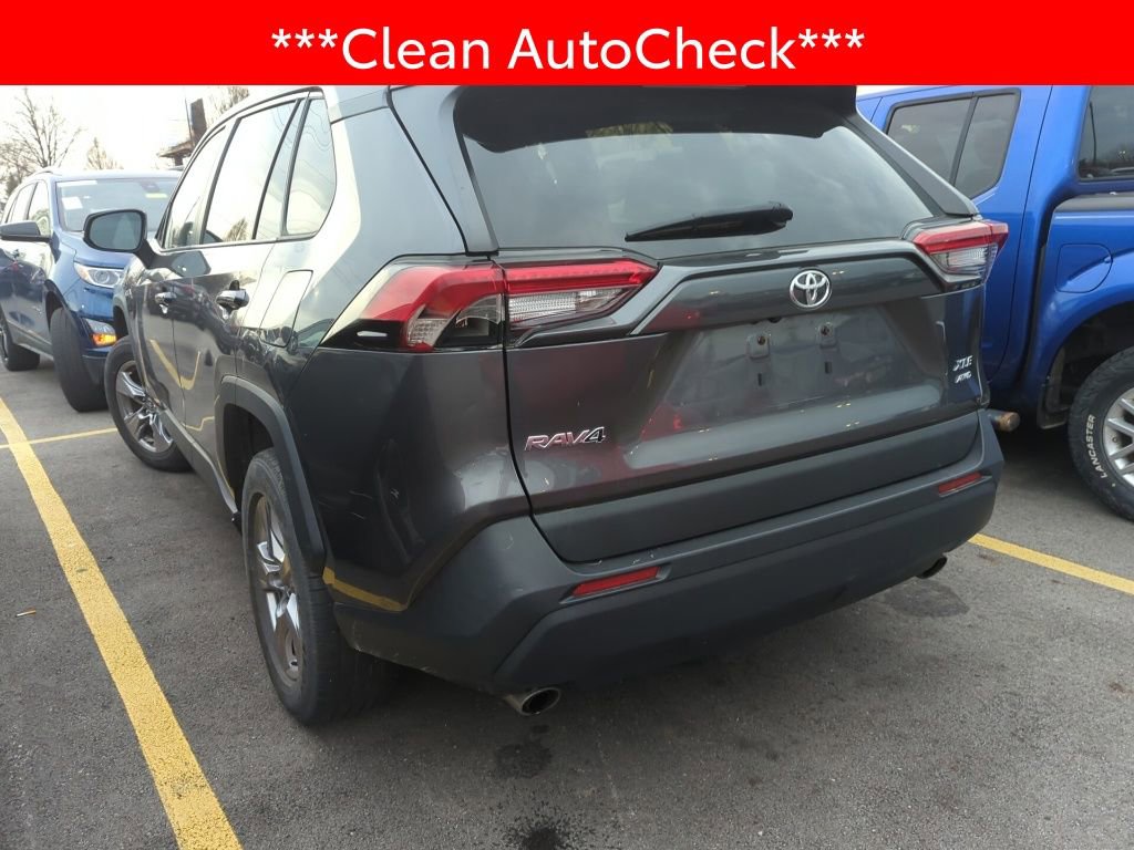 Used 2022 Toyota RAV4 XLE image 4