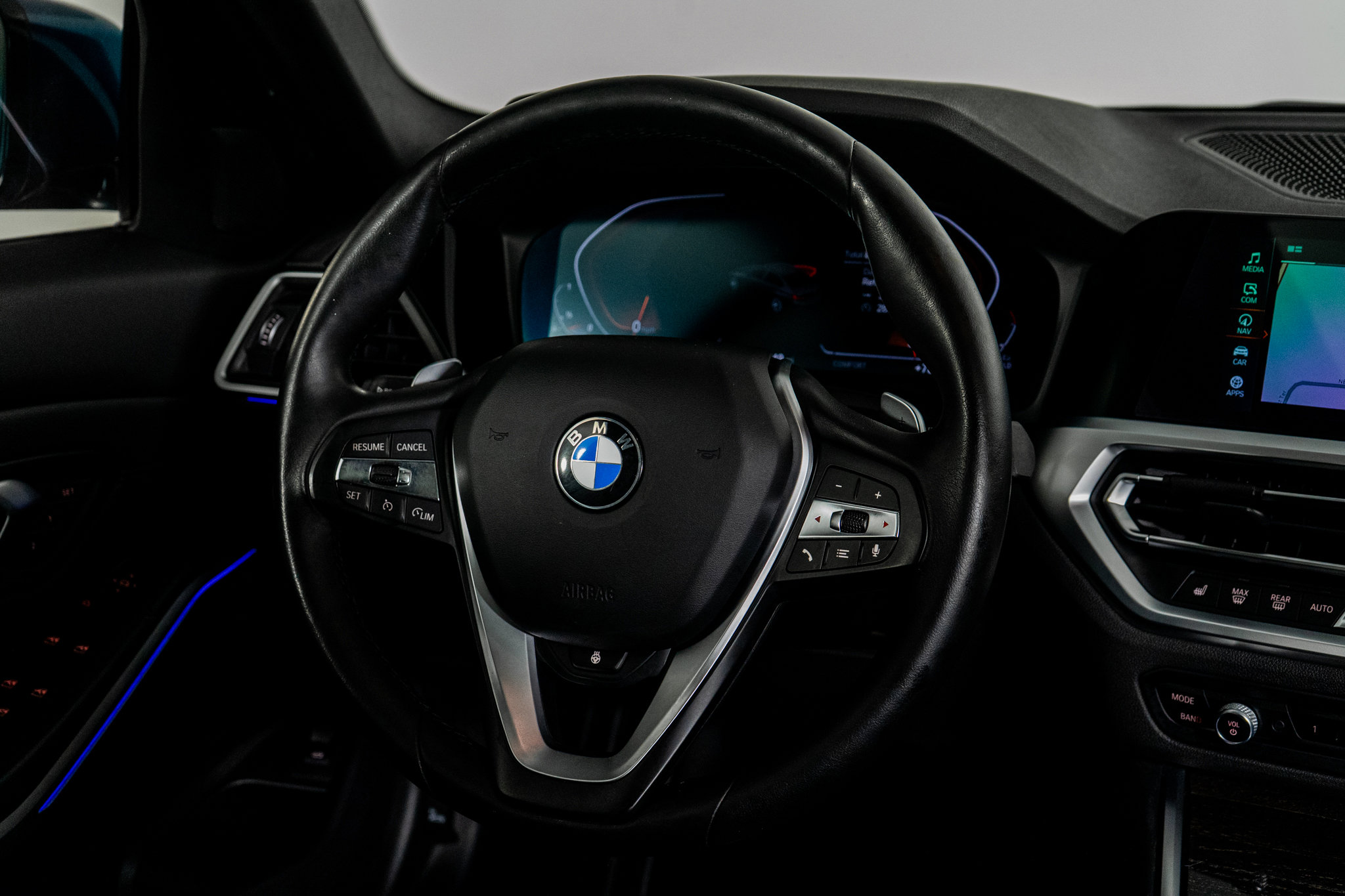 Used 2020 BMW 330i Sedan w/ Executive Package image 49