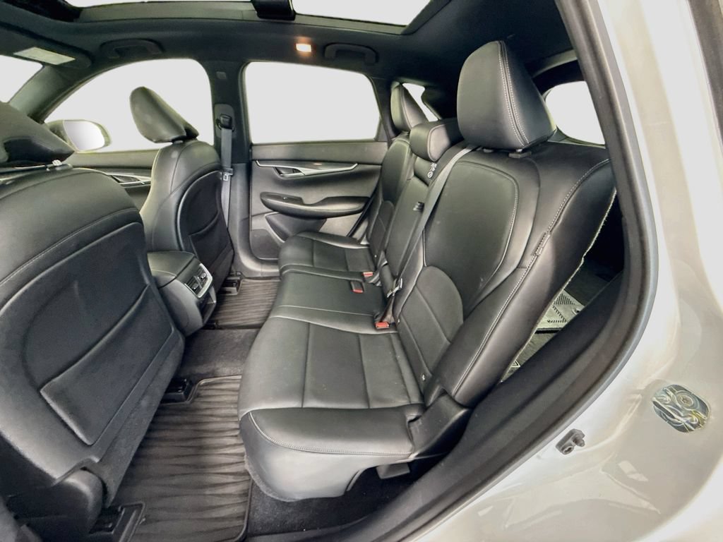 Used 2023 INFINITI QX50 Sport FWD image 21