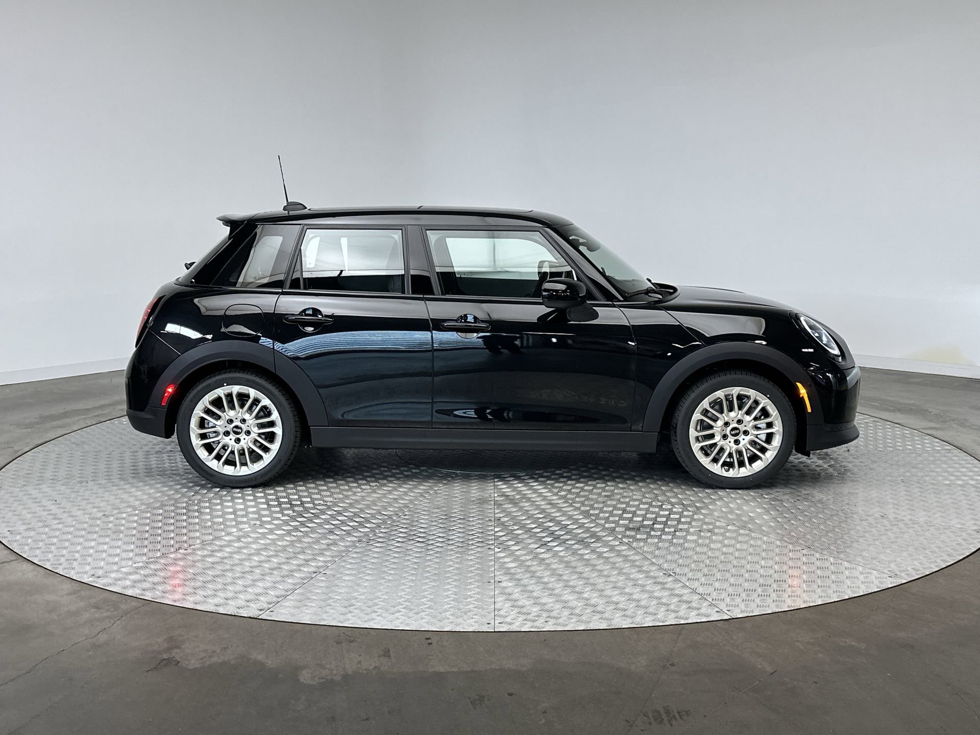 Used 2026 MINI Cooper S FWD image 10
