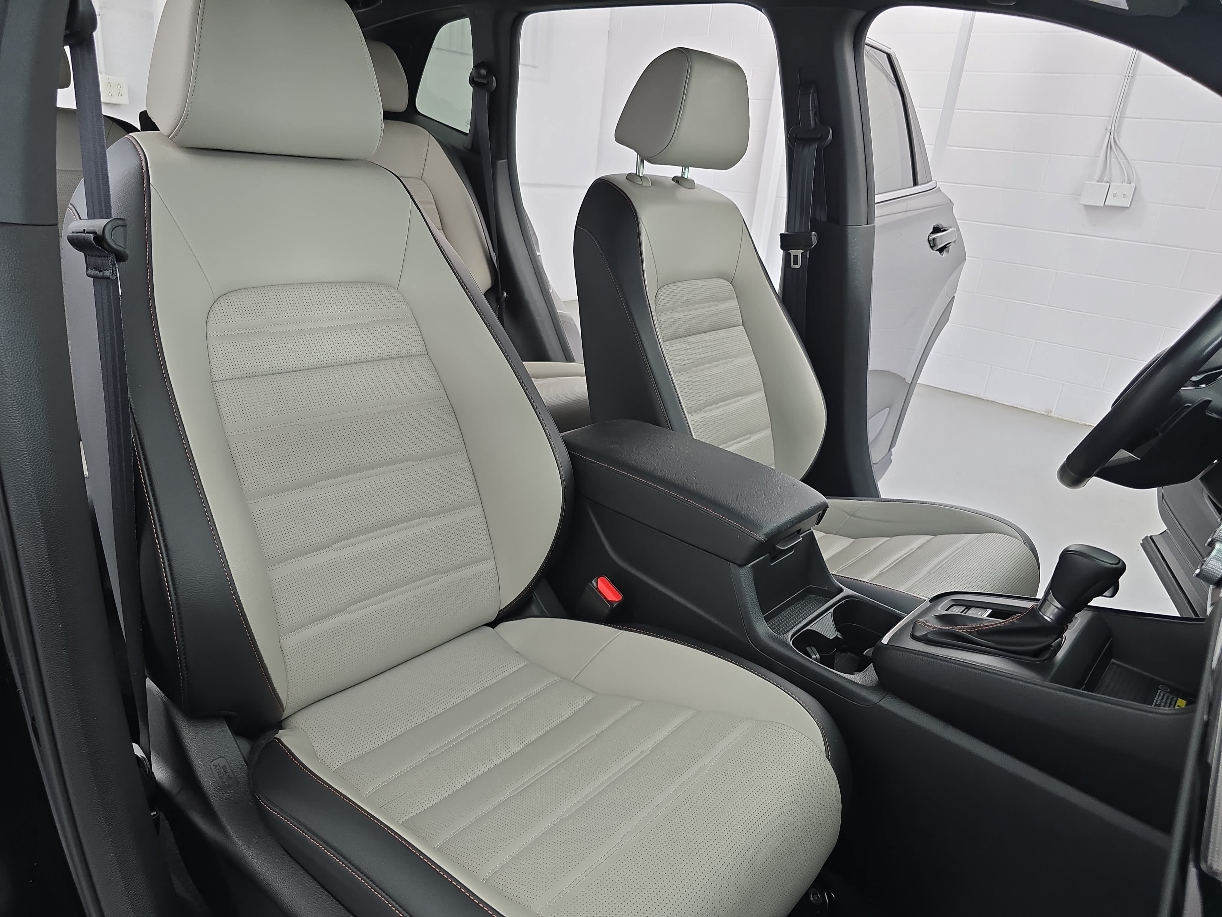 Used 2023 Honda CR-V Sport Touring image 10
