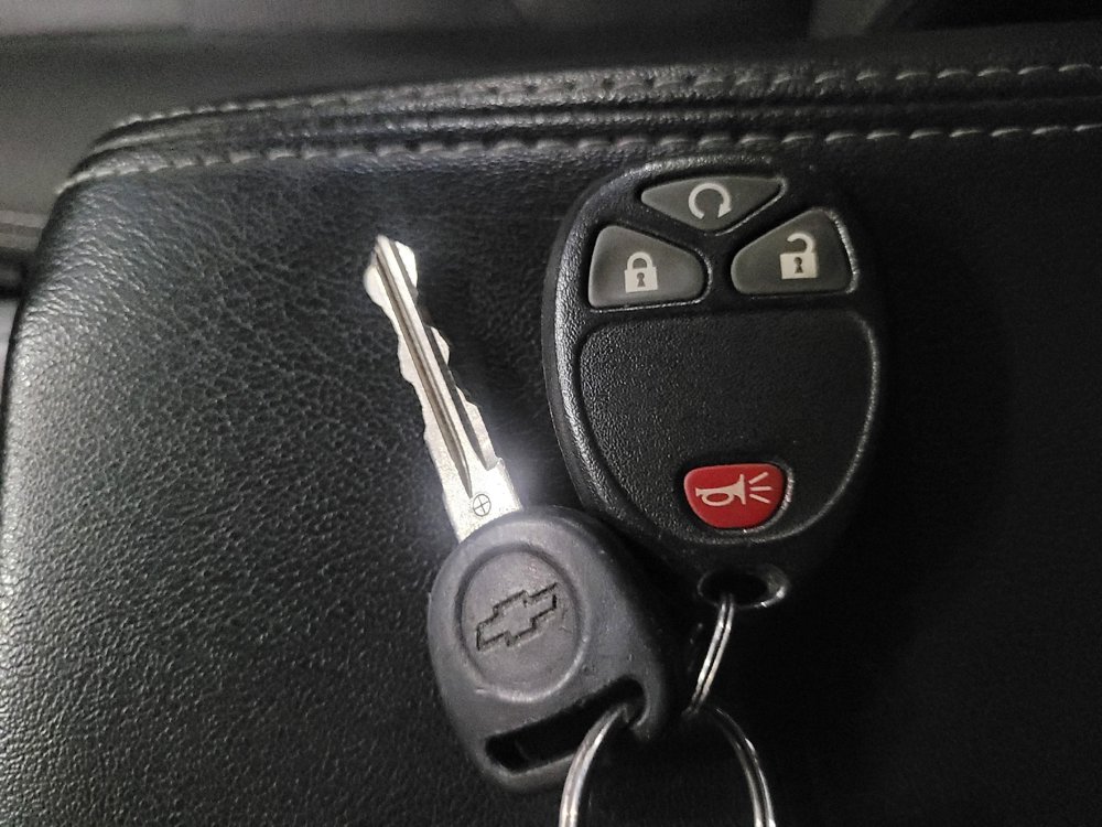 Used 2017 Chevrolet Traverse LT image 32