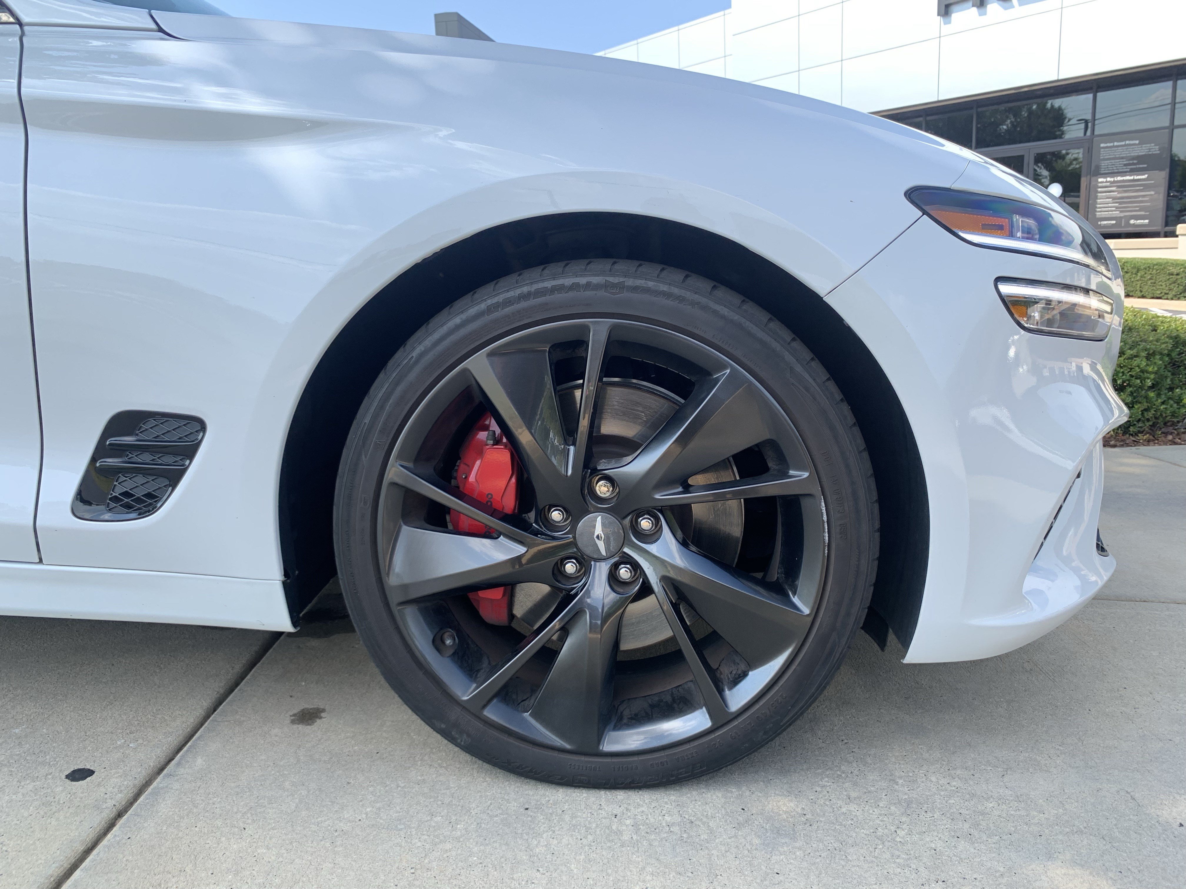 Used 2022 Genesis G70 3.3T RWD image 13