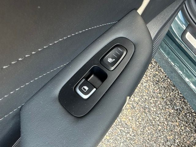 Used 2023 Kia Stinger GT2 RWD image 16