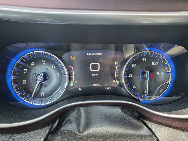 Used 2020 Chrysler Pacifica Limited FWD image 18