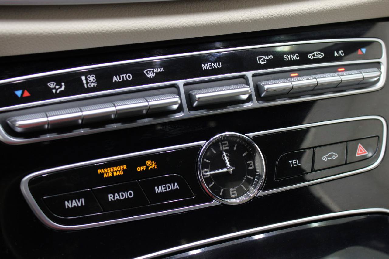 Used 2017 Mercedes-Benz E 300 image 63